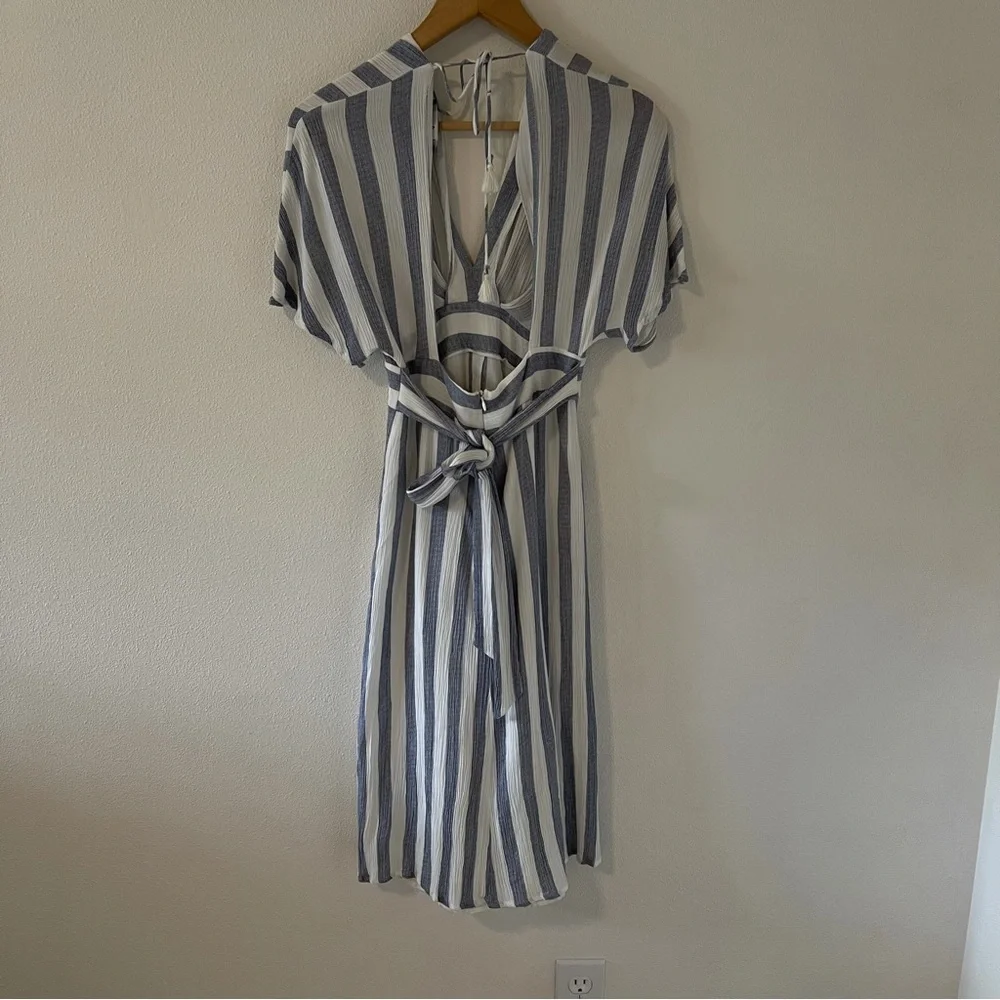 Lulu’s Pier of Influence Blue White Striped Midi Dress Guaze Open Back-XS - Picture 4 of 11